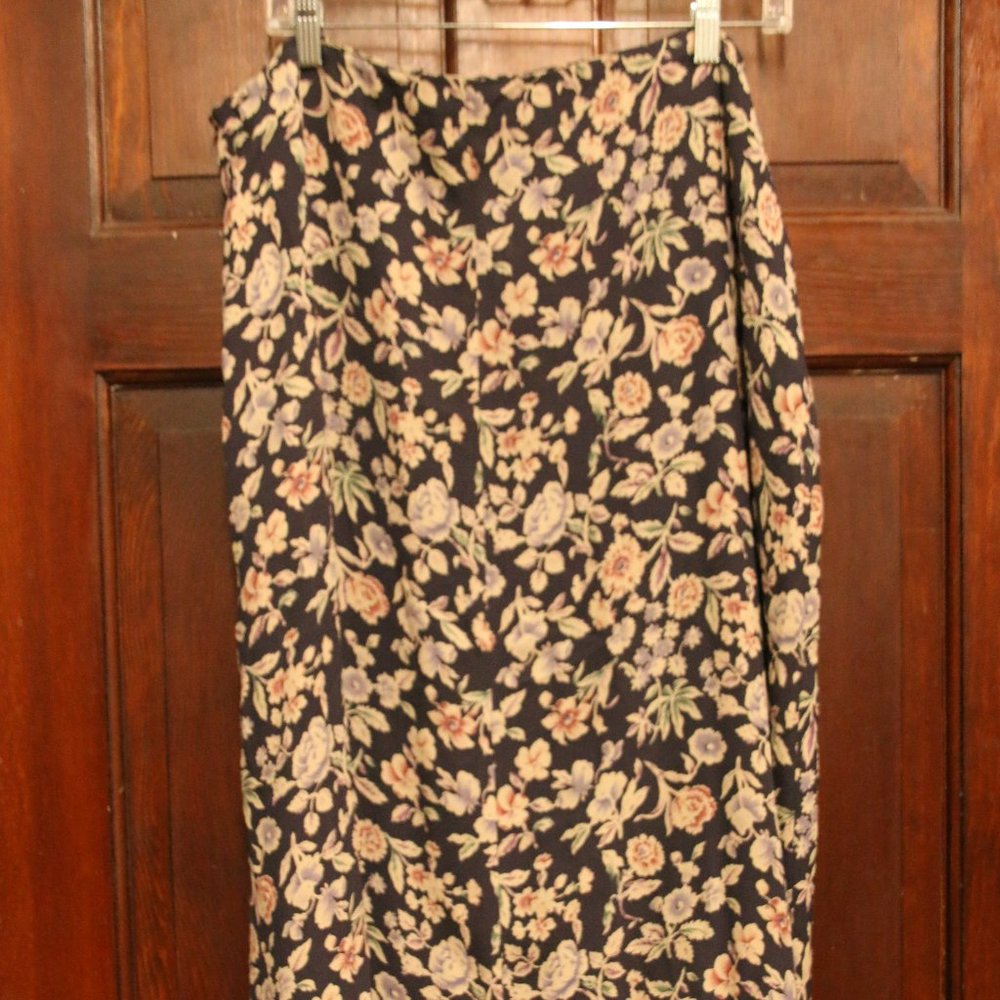Midi Jones New York Flower Skirt (read below)